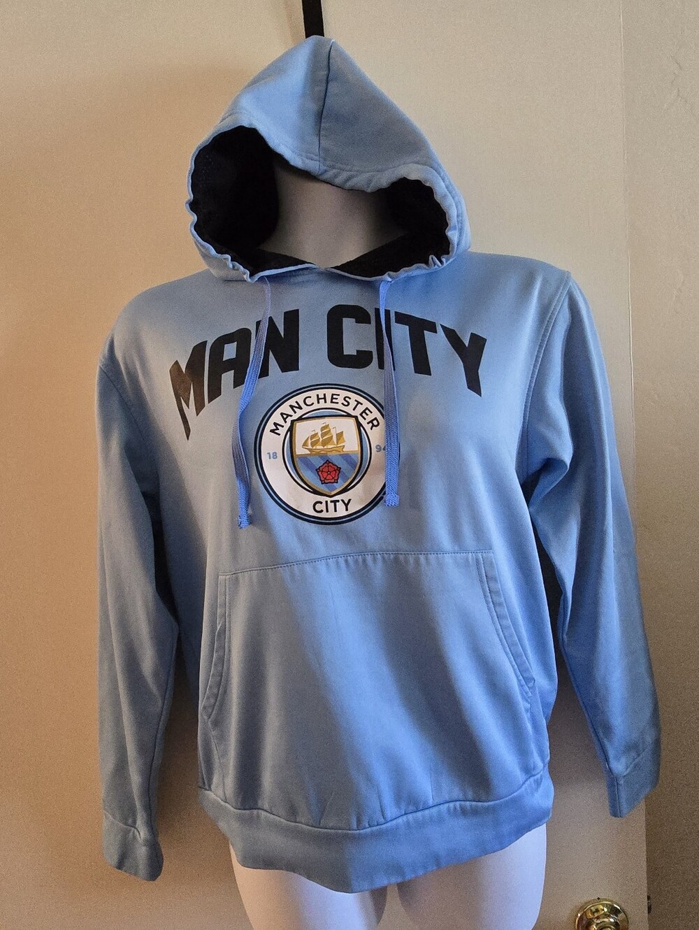 Manchester City Unison Light Blue Pullover Hoodie with Crest, Sz S